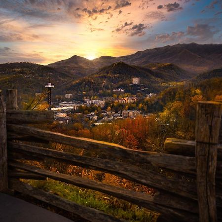 Serenity Heights, Amazing Views, Hot Tub Pool Access, 1089 Free Tickets Each Paid Day, Dollywood Gatlinburg Exteriér fotografie